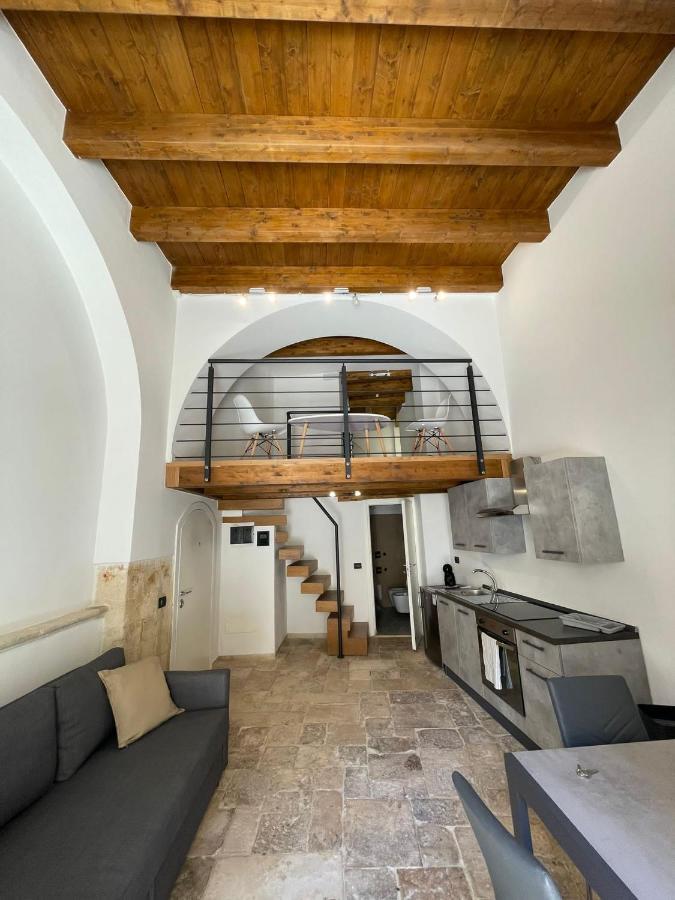 Ground Stone Apartment Bari Ngoại thất bức ảnh